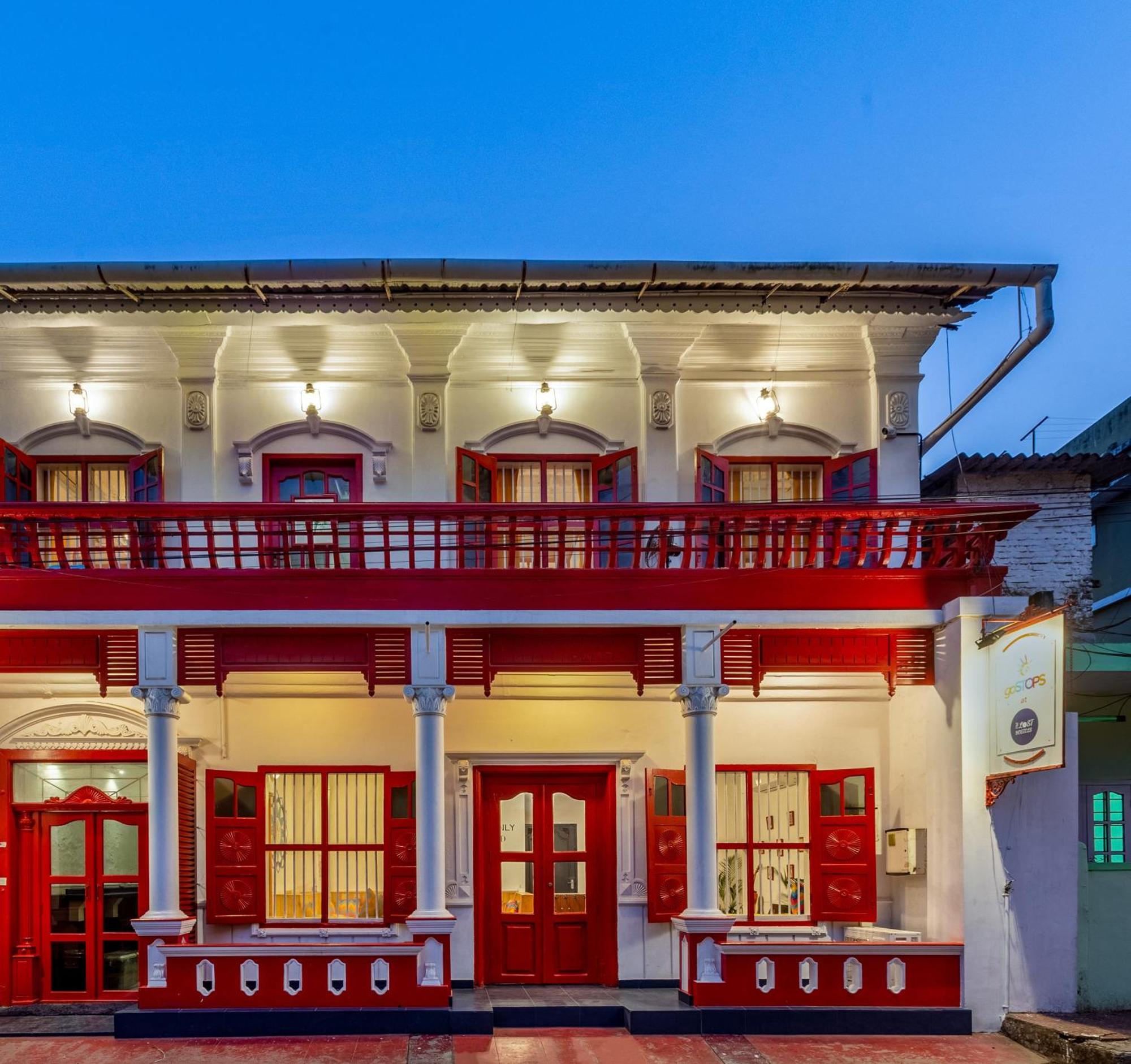 Gostops Lite Kochi Exterior foto